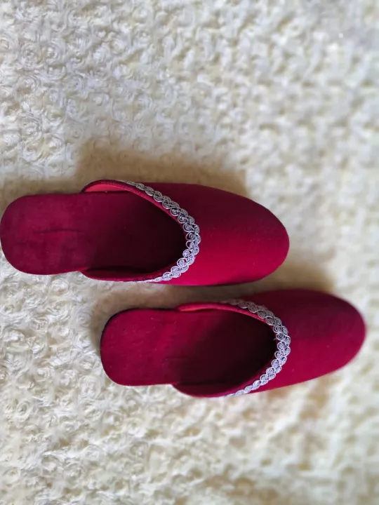Handmade%20Velvet%20Shoes%20For%20Women,%20Red%20Velvet%20Slipper%20-%20Image%204
