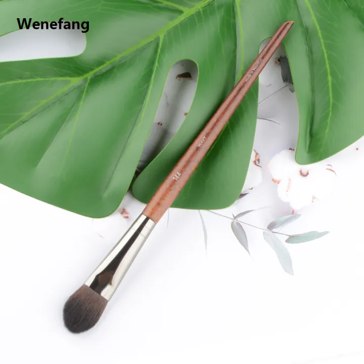 Wenefang%201%20piece%20#144%20Precision%20Highlighter%20Makeup%20brush%20detail%20Powder%20Blusher%20Natural%20wood%20Professional%20Make%20up%20brushes%20-%20Image%206