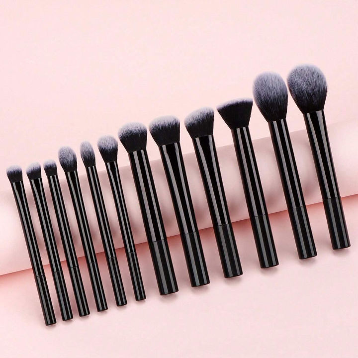 Beauty%20part%202,%20brush%20including%20makeup%20parts%2012%20professional%20brush%20set,%20powder,%20blush,%20concealer%20brush%201%20makeup%20puff%20sponge%20mixture%20-%20Image%203