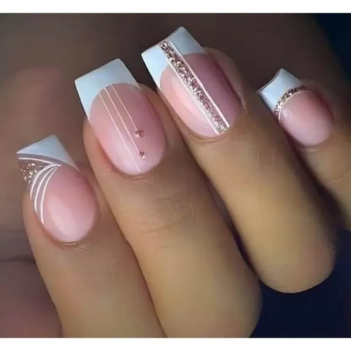 24%20Pieces%20Press%20On%20Nails%20With%20Nail%20Tape%20Glue%20-%20Image%202