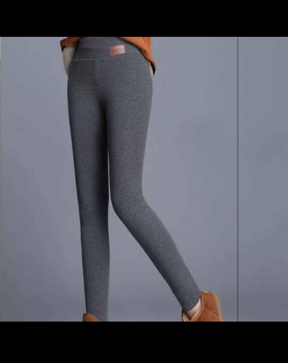 Thick%20Fleece%20inside%20fur%20leggings%20For%20Women%20-%20Image%204