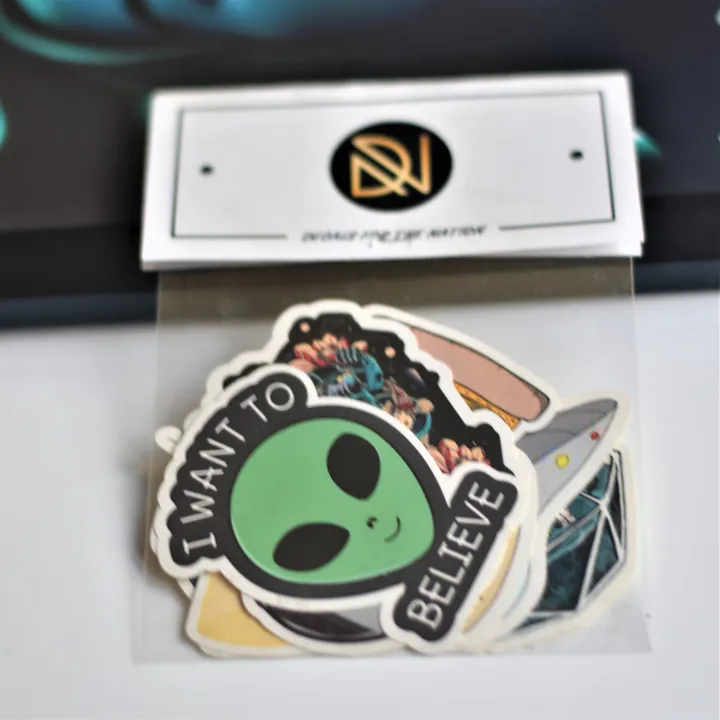 Sticker%20Pack%20%7C%20Alien%20Decals%20Waterproof%20Sticker%20Set-%2010%20pcs%20%7C%20Stickers%20Decals%20Vinyls%20for%20Laptop%20Kids%20Teens,%20Bicycle,%20Skateboard%20Luggage%20%7C%20Decalsnation%20-%20Image%203