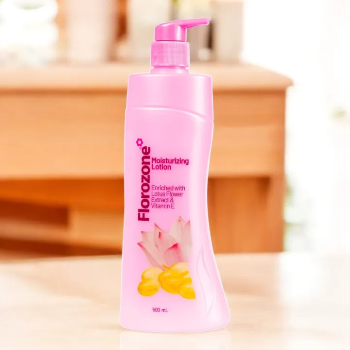 Florozone%20500ml%20Moisturizing%20Lotion%20%E2%80%93%20Lotus%20Extract%20&%20Vitamin%20E%20-%20Image%203