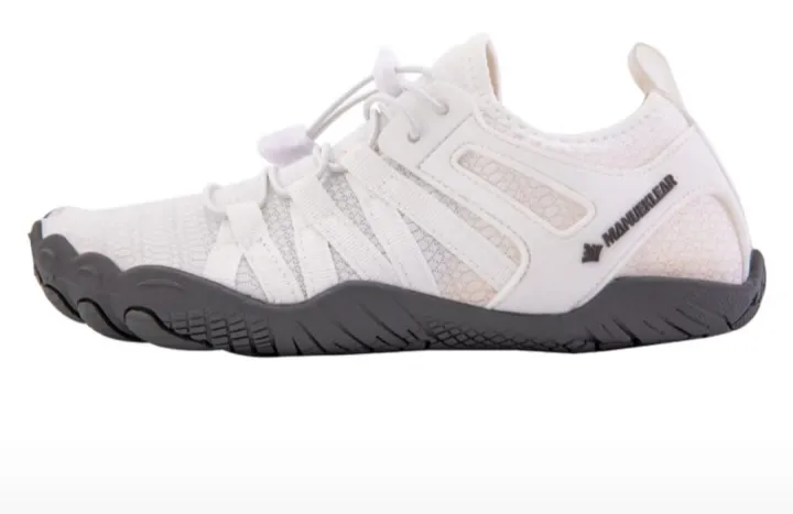 Gym%20workout%20shoes%20for%20Men%20and%20Women,%20Perfect%20for%20Indoor%20Gym%20Training,%20Squats,%20and%20Yoga%20-%20Image%204