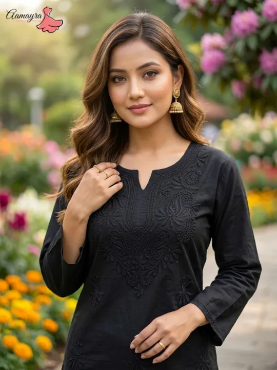 Aamayra%20Fashion%20House%20Black%20Coloured%20Chikan%20Kari%20Printed%20Short%20Kurti%20For%20Women%20-%20Image%204