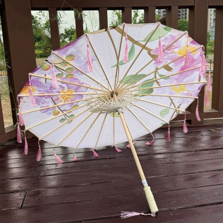 Vintage%2070cm%20Silk%20Fabric%20Tassel%20Umbrella%20Handheld%20Chinese%20Style%20Classical%20Oil%20Paper%20Umbrella%20Windproof%20Decorative%20Tassel%20Umbrella%20Hanfu%20Photography%20Prop%20-%20Image%207