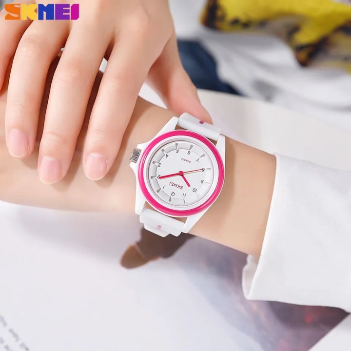 SKMEI%201578%20Men%20Watch%20Simple%20Numeric%20Round%20Dial%20Analog%20Silicone%20Strap%20-%20Pink/White%20-%20Image%206