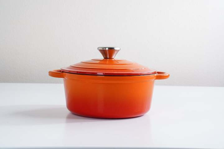 Bakers%20Secret%20Double%20Enameled%20Cast%20Iron%20Cooking%20Pot%202L%20Orange%20-%20Image%204