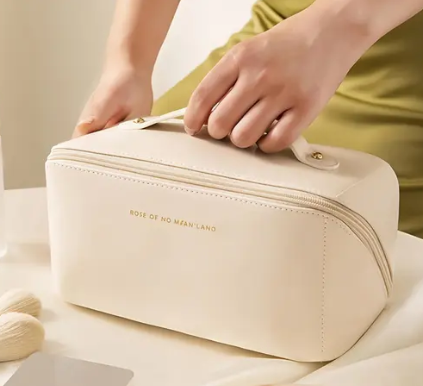 Wifu%20Travel%20and%20Makeup%20Bag%20Pouch%20PU%20Leather%20Cosmetic%20and%20Makeup%20Organizer%20-%20Image%209