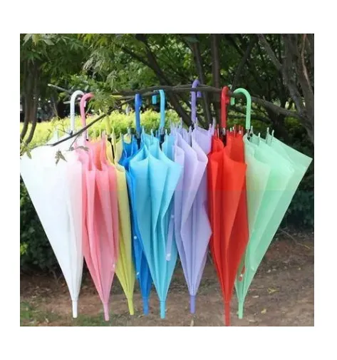 Transparent%20Umbrella%20with%20an%20Easy%20Grip%20Handle%20-%20Image%203