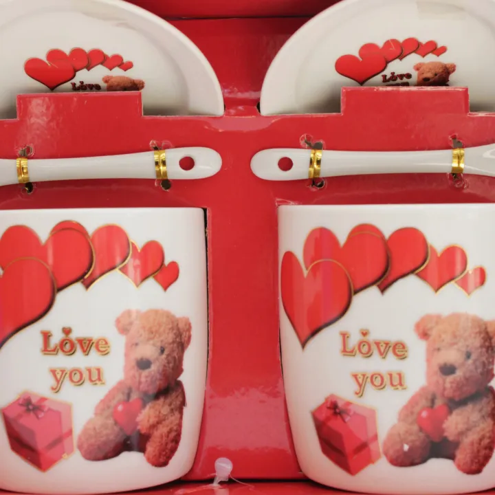 White/Red%20Couple%20Cup%20Gift%20Set%20-%20Image%203