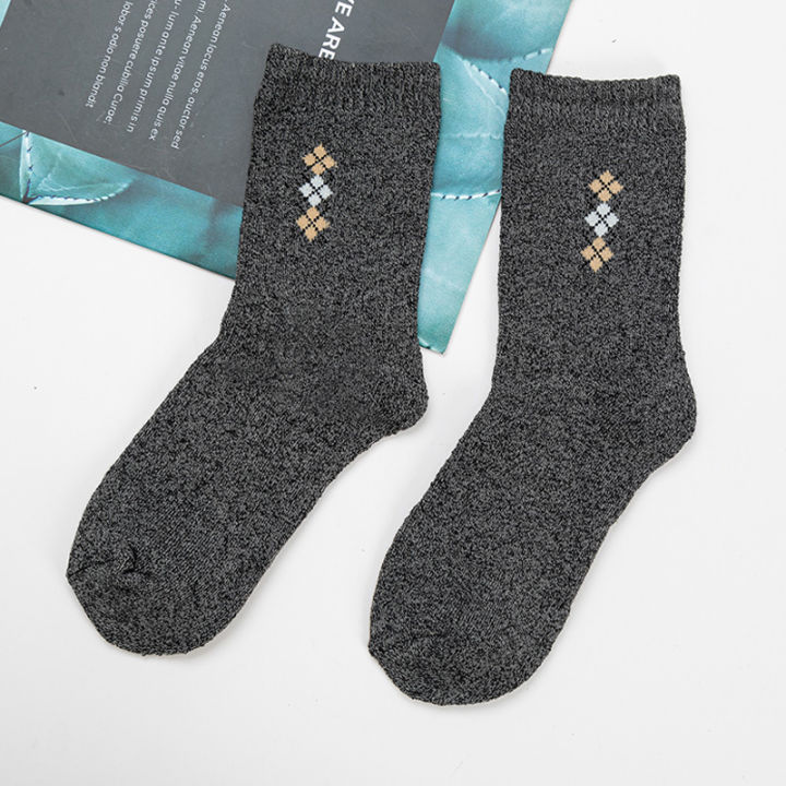 Warm%20Floor%20Fluffy%20Thermal%20Solid%20Color%20Winter%20Thick%20Socks%20For%20Men%20-%20Pack%20Of%205%20Pairs%20%7C%20Fashion%20Warm%20Winter%20Socks%20For%20Men%20-%20Image%202