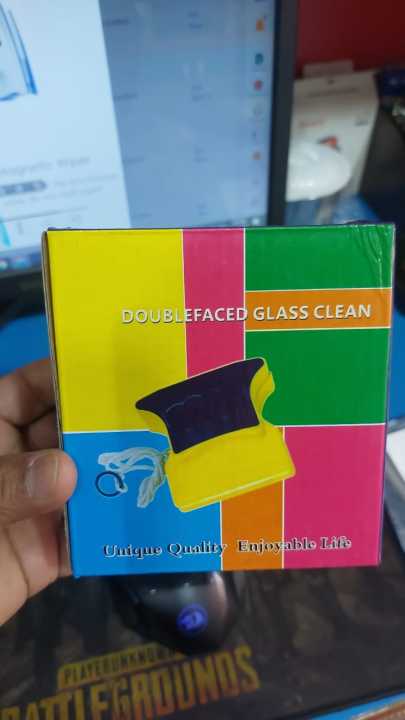 Magnetic%20Double-Sided%20Window%20Glass%20Cleaner%20with%20Safety%20Rope%20%E2%80%93%203-8mm%20Glass%20Wiper%20for%20Home%20&%20Office%20-%20Image%206
