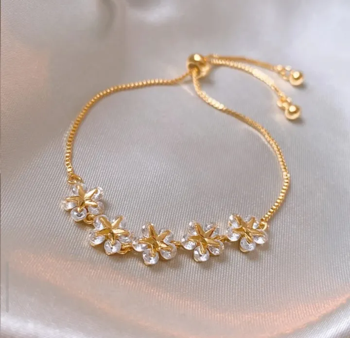 1Pcs%20Elegant%20Inlaid%20Rhinestone%20Korean%20Bracelet%20Fashion%20Gold%20Color%20Flower%20Charm%20Bracelet%20for%20Women%20Jewelry%20Accessories%20Party%20Gifts%20-%20Image%206