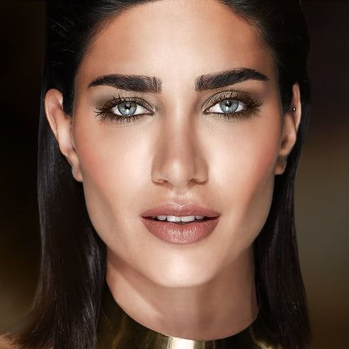 Lakme%20Absolute%20Luminous%20Skin%20Tint%20Foundation%20-%2023ml%20-%20Image%205