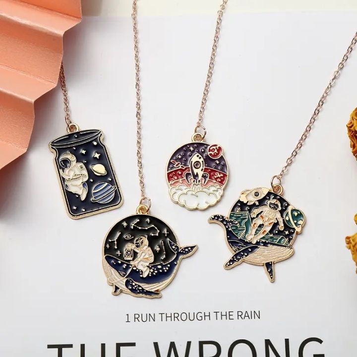 Metal%20Chain%20Bookmarks,%201%20Piece%20-%20Image%202