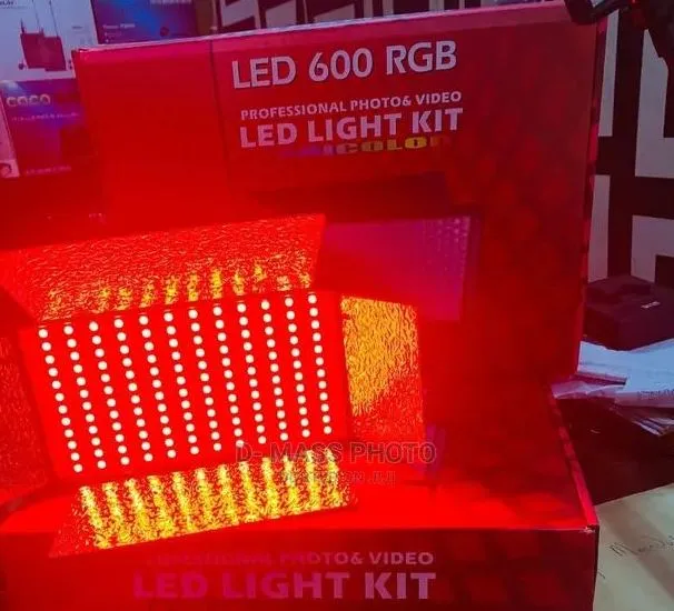 Professional%20Video%20And%20Photo%20RGB%20Led%20600%20Light%20Kit%20With%20Varicolour%20And%20Stand%20-%20Image%203