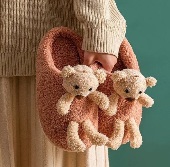Teddy%20Bear%20Girls%20Slippers%20%E2%80%93%20Plush%20Memory%20Foam%20Winter%20House%20Shoes,%20Slip-On%20with%20Fluffy%20Fur%20-%20Image%202