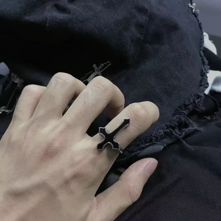 European%20and%20American%20Retro%20Personality%20Hip-Hop%20Fashion%20Cross%20Ring%20for%20Men%20and%20Women,%20Oil%20Drip%20Punk%20Trendy%20Handmade%20Ancient%20Style%20Ring%20-%20Image%206