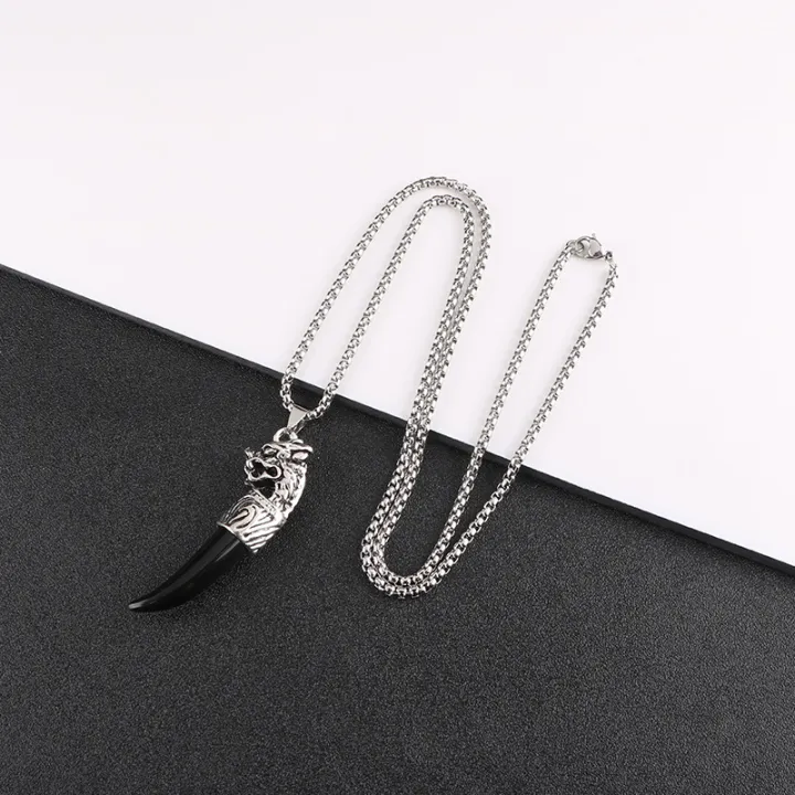 Profesional%20Jewelry%20Accessories%20Pendant%20Vintage%20Personality%20Korean%20Men's%20Necklace%20Wolf%20Tooth%20Domineering%20XLN%20Trend%20Pendant%20Sweater%20Simple%20Jewelry%20-%20Image%204