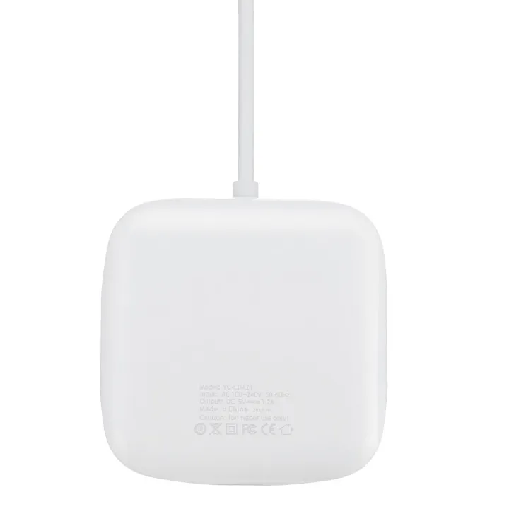 4-port%2021%20wall%20charging%20US/EU/UK%20plug%20-%20Image%204
