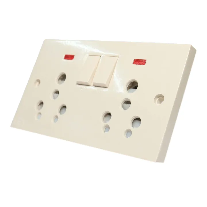 6A%203%20Pin%20Dual%20Switch%20Socket%20Shuttered%20With%20IND.%20-%20Image%204