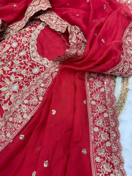 Exclusive%20Designer%20Red%20Sequins%20Silk%20Saree%20Collection%20By%20Sapnaaz%20Fashion%20-%20Image%207