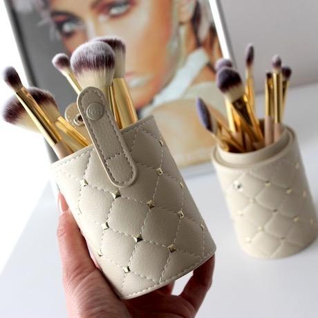 BH%20Cosmetics%20Studded%20Couture%20-%2012%20Piece%20Brush%20Set%20-%20Image%205