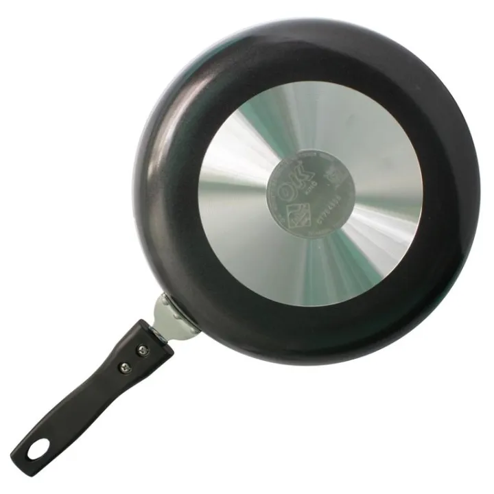 OK%20Black%20Non%20Stick%20Hard%20Anodized%20Fry%20Pan%20With%20Free%20Spatula%20And%20Scrubber%20-%20Large%20-%20Image%203