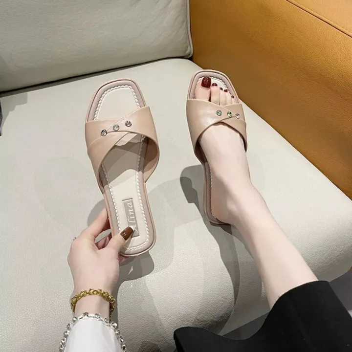 2022%20New%20Womens%20Low%20Heel%20Comfortable%20Slippers%20Casual%20Sandal%20Fashion%20Ladies%20Anti-Slip%20Rhinestone%20Outdoor%20Slippers%20-%20Image%202