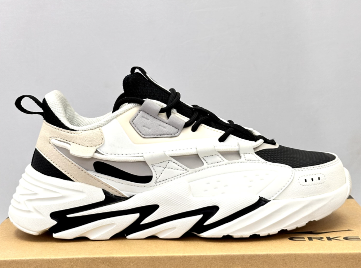 Erke Cream White/ Black Training Shoes For Men 11121320458 - 006