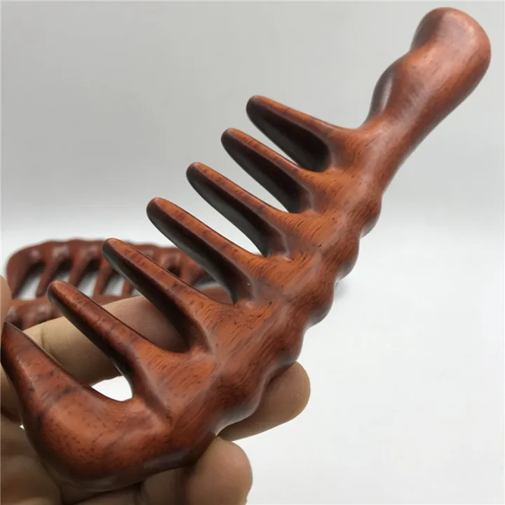 fasdaga%206X%20Hair%20Comb%20for%20Detangling%20-%20Wide%20Tooth%20Wood%20Comb%20for%20Curly%20Hair%20-%20No%20Static%20Natural%20Wooden%20Sandalwood%20Comb%20-%20Image%203