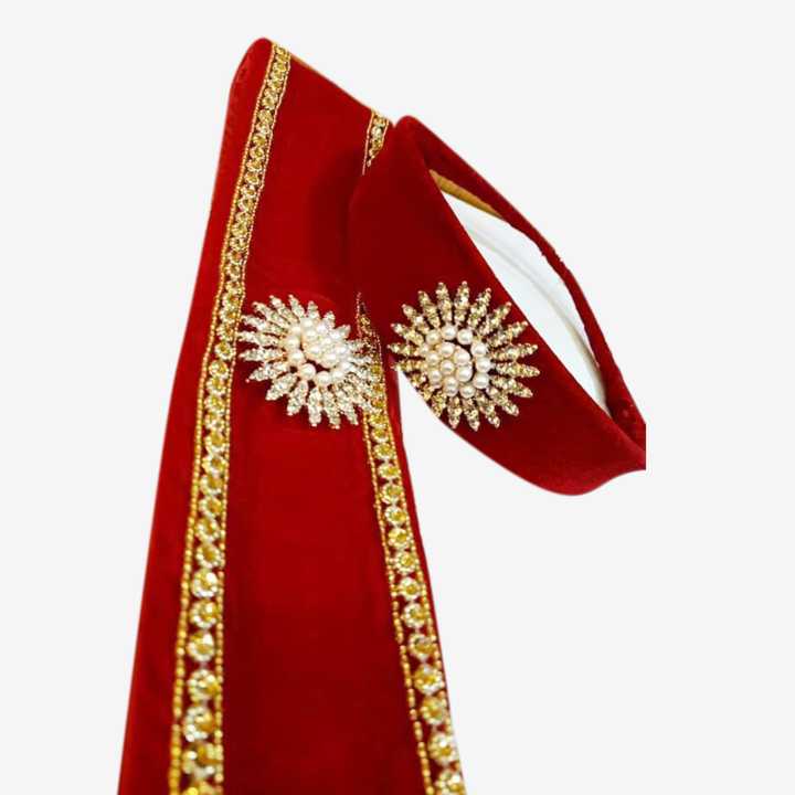 Red Color Simple Design Velvet Bridal Crown And Saree Belt For