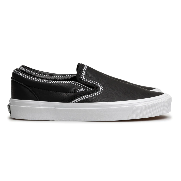 Vans%20x%20White%20Mountaineering%20UA%20Authentic%2044%20Deck%20DX%20Black%20Slip-On%20Sneakers%20for%20Unisex%202304S%20-%20Image%206