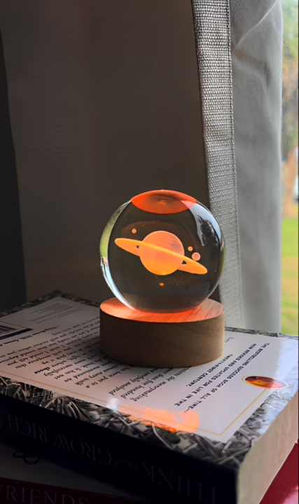 3D%20Galaxy%20Crystal%20Ball%20lamp%20Night%20Light%20With%20Wooden%20Base%20Moon,%20Saturn,%20Galaxy%20-%20Image%208