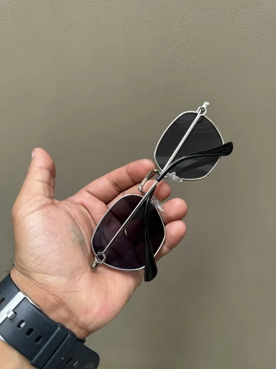 Elegant%20Men's%20Classic%20%20Silver%20Frame%20Sunglasses%20with%20Black%20Lens%20-%20Hi-Quality%20Fashion%20Eyewear%20-%20Image%209