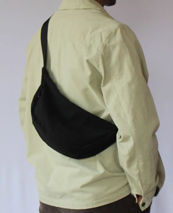 Carry%20Momo%20Bag%20/%20Dumpling%20Bag%20For%20Men%20&%20Women%20-%20Unisex%20Bag%20%20%7C%20Crossbody%20Bags%20For%20Men%20&%20%20Women%20-%20Image%205