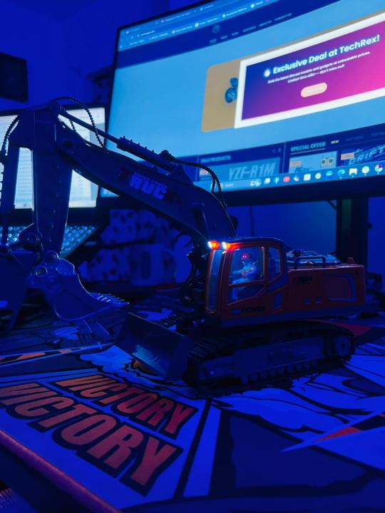 🚜 17-Channel RC Excavator 555-23 – Heavy-Duty Engineering Construction ...