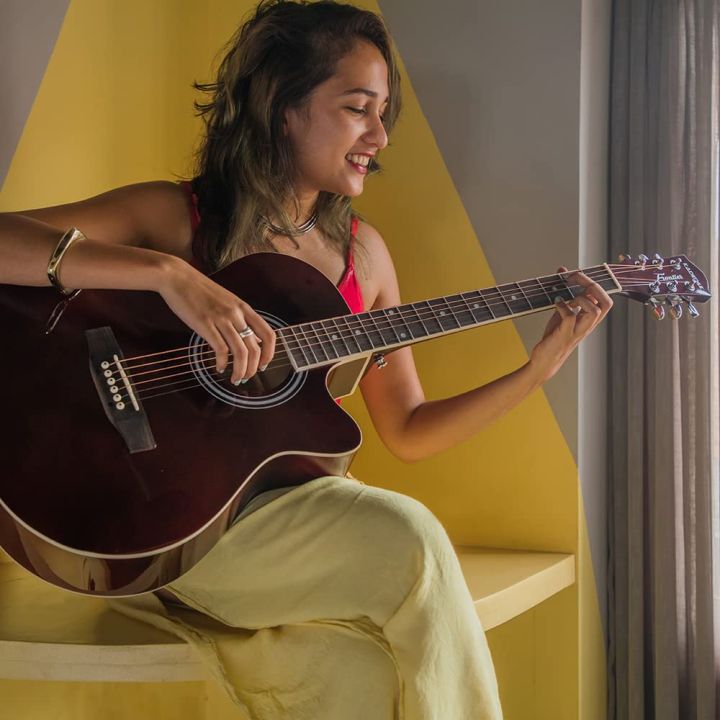 Kadence%20Frontier%20Series%20Brown%20Acoustic%20Guitar%20%7C%20Brown%20Acoustic%20Guitar%20With%20Bag%20%7C%20Perfect%20Acoustic%20Guitar%20For%20Beginners%20-%20Image%204