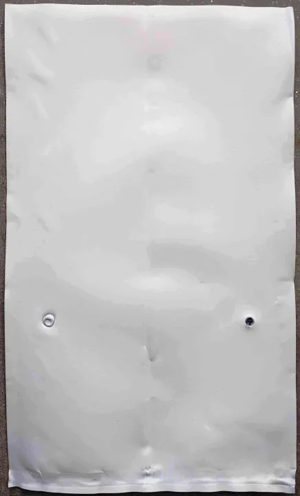 Large%20Grow%20Bags%20-%20Pack%20Of%2010%20Pcs%20%7C%2010%20x%2016%20Inch%20Large%20Size%20Plastic%20Grow%20Bags%20-%2010%20Pcs%20%7C%20Black/White%20UV%20Protected%20Reusable%20Grow%20Bag%20-%20Image%203