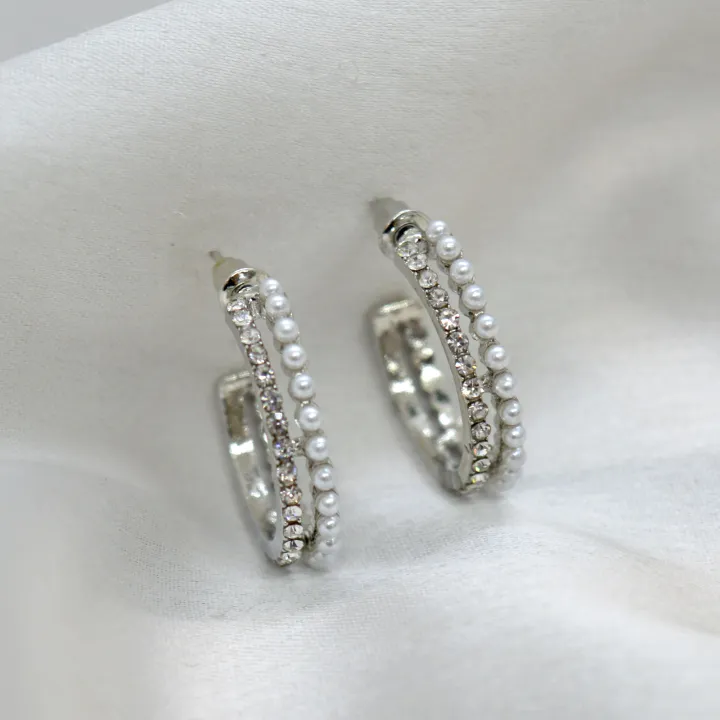 Jewels%20Of%20Nepal%20Juli%20Style%20Hoop%20Earrings%20For%20Women%20-%20Image%202