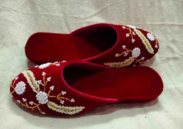 Velvet%20Floral%20Embroidered%20Close%20Handmade%20Slippers/Juta%20For%20Women%20-%20Image%202