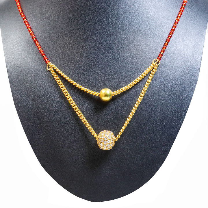 Gold%20Plated%20Panchadhatu%20Black%20Potey%20Mangalsutra%20With%20White%20Stone%20Locket%20For%20Women%20-%20Image%203