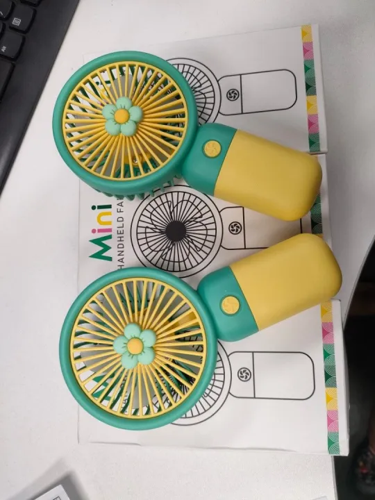 Mini%20Portable%20Foldable%20Hand%20Fan%20With%20Sling%20-%20Image%204