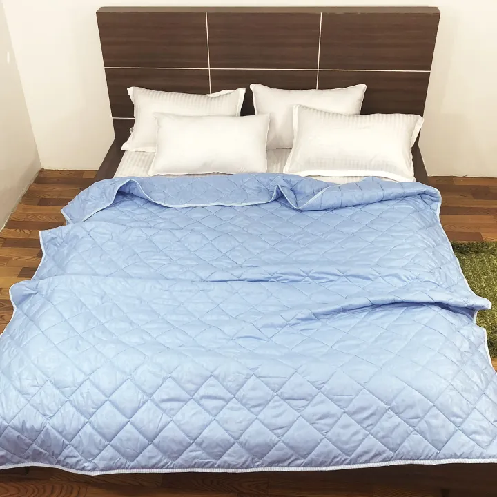 Microfiber%20Ultrasonic%20King%20Size%20Quilted%20Bed%20Cover%20-%20Image%203