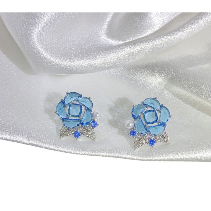 %E3%80%90Top%20Picks%E3%80%91French%20Sweet%20Pearl%20Embellished%20Rose%20Camellia%20Ear%20Studs%20Temperament%20High-grade%20Transparent%20Flower%20Earrings%20Women's%20Ear%20Jewelry%20-%20Image%205