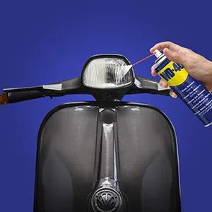 WD40,%20Multipurpose%20Car%20care%20Spray,%20420ml%20Rust%20Remover,%20Lubricant,%20Stain%20Remover,%20Powerful%20Chimney%20Cleaner,%20Degreaser,%20and%20Bike%20Chain%20Cleaner%20-%20Image%204