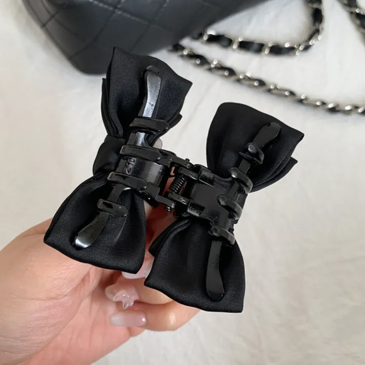 Fabric%20Bow%20Tie%20Hair%20Clip%20Bow%20Design%20Black%20Small%20Size%20Black%20Grab%20Clip%20Hair%20Clamp%20for%20Fashion%20Styling%20Women/Girls%20Casual%20Wear%20Hair%20Decoration%20-%20Image%208