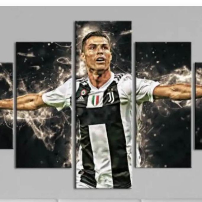 5%20Piece%20Panel%20Wooden%20Back%20Frame%20Cristiano%20Ronaldo%20Canvas%20By%20Shreeniti%20-%20Image%202