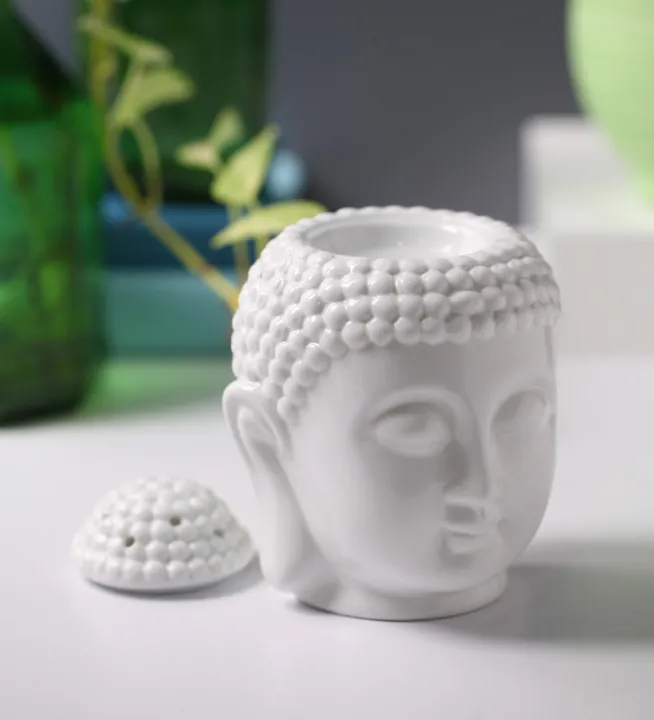 Salcko%20White%20Ceramic%20Buddha%20Aroma%20Diffuser%20With%202%20Diffuser%20Oil%20Bottles%20And%202%20Candles%20-%20Sandalwood%20-%20Image%207